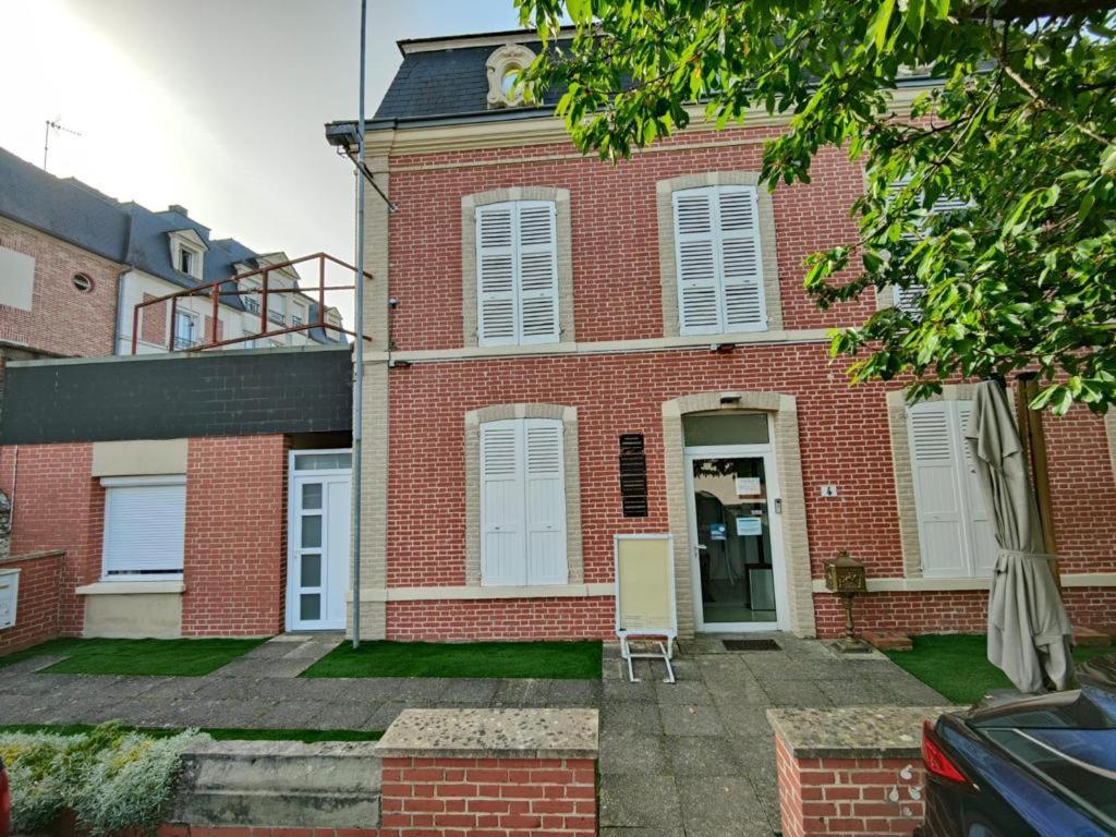 Appartement En Residence Gisors Εξωτερικό φωτογραφία